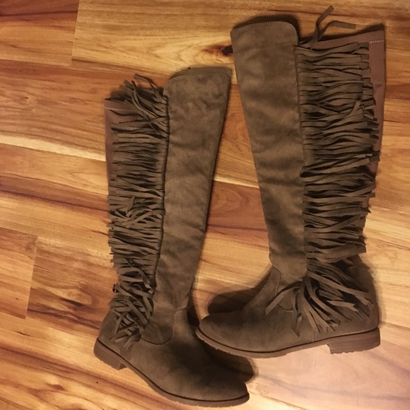 wide width fringe boots